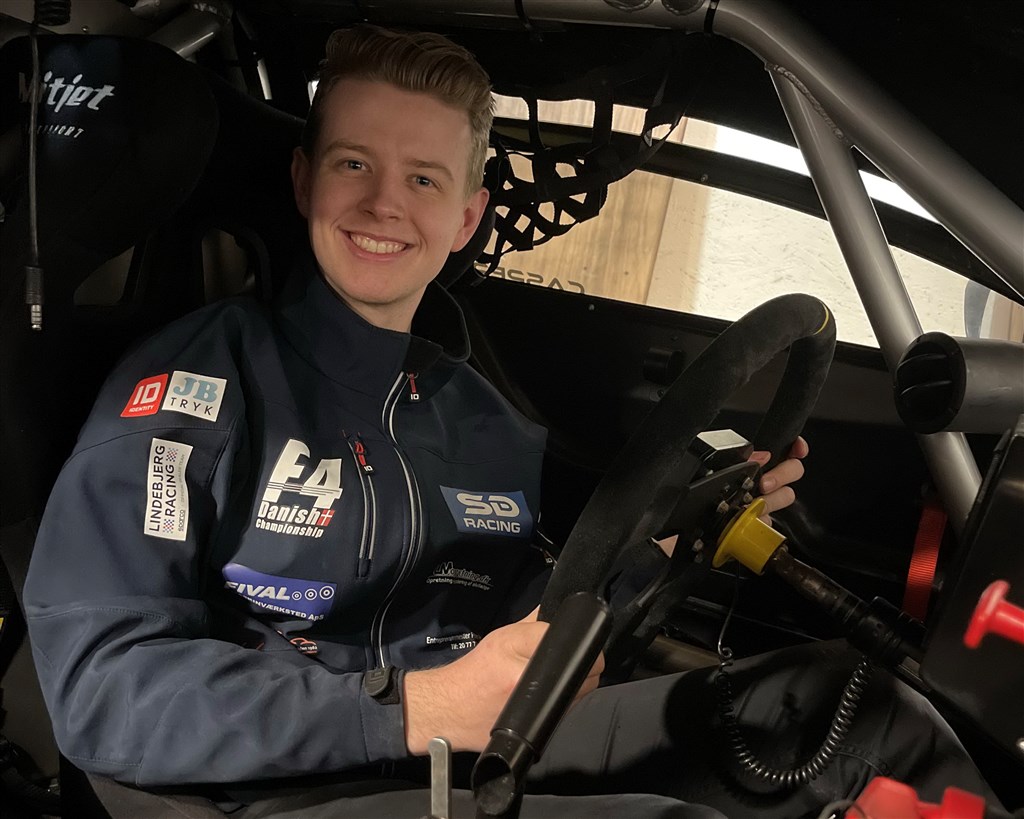 Frederik Stenå glæder sig til at prøve kræfter med OK Oktan 100 Super GT Danmark.
(Foto: RaceCraft Driver Academy)